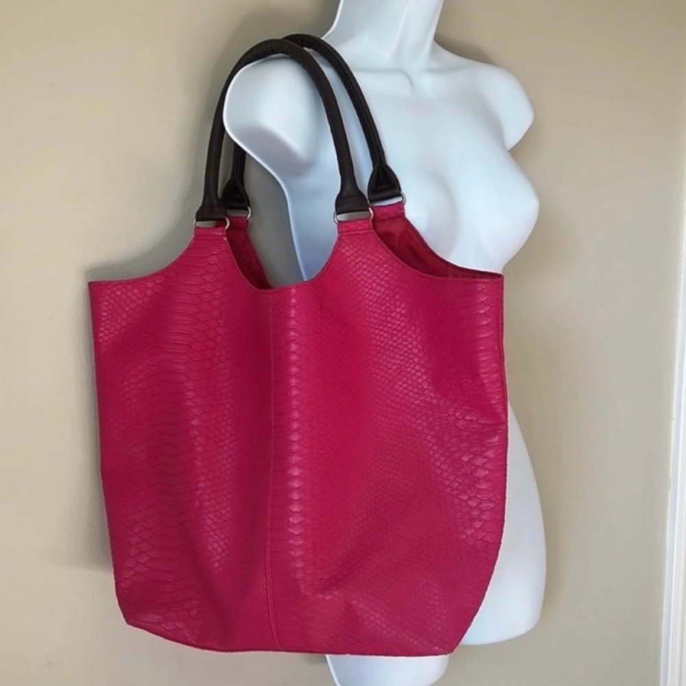 Pink Alligator Pattern Tote Bag